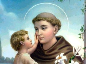 Il 13 giugno si festeggia Sant'Antonio da Padova, che fu patrono di Napoli per 15 anni