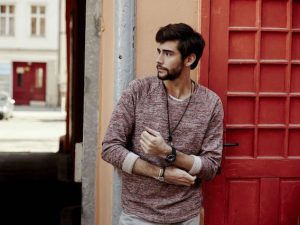Alvaro Soler porta la sua estate a Napoli: stasera in concerto all'Arena Flegrea