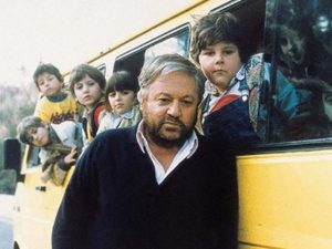 Paolo Villaggio, Napoli e lo 'zompapereta' di Io speriamo che me la cavo