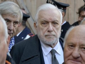 Buon compleanno a Luciano De Crescenzo: il filosofo è nato il 20 agosto 1928