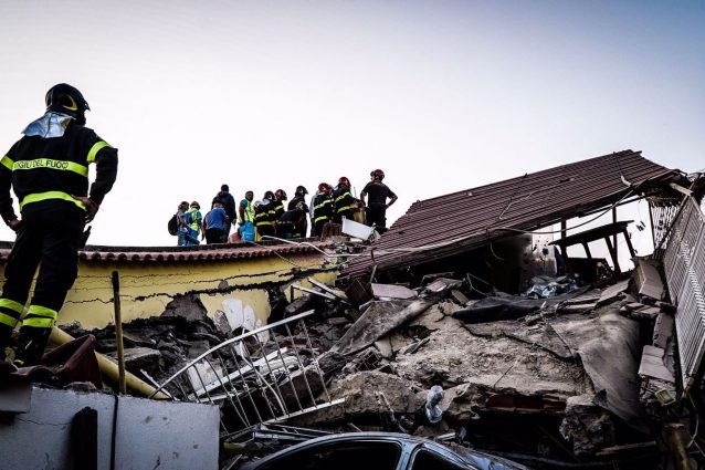 Il Vescovo di Ischia sul luogo della tragedia