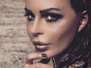 Nina Moric: "Mi candido come sindaca di Torre del Greco"