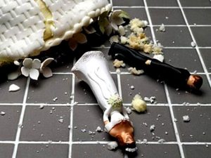 Paestum, lo sposo e il parente litigano: il matrimonio finisce in rissa