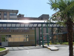 L'ingresso del pronto soccorso dell'ospedale Rummo di Benevento