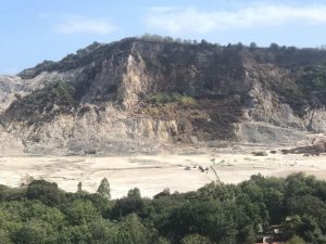 Tragedia nella Solfatara a Pozzuoli, mercoledì 13 proclamato il lutto cittadino