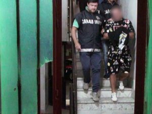 Torre Annunziata, arrestati 12 presunti affiliati al clan Gionta