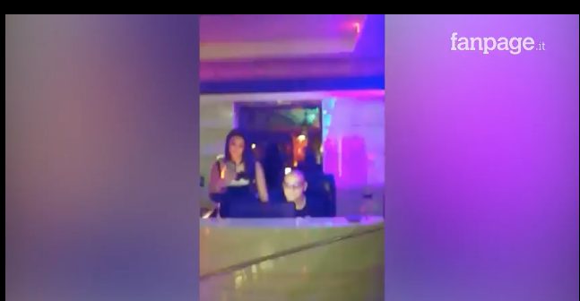 Il party in Romania
