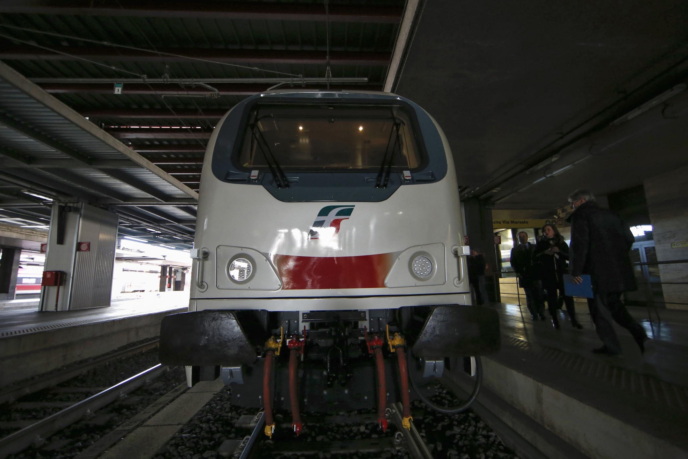 Niente treno diretto da Napoli a Bari ancora rinviato. Trenitalia Entro marzo 2020