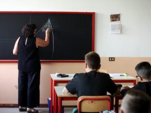 Allarme Coronavirus, a Salerno preside scolastico annulla gita a Milano