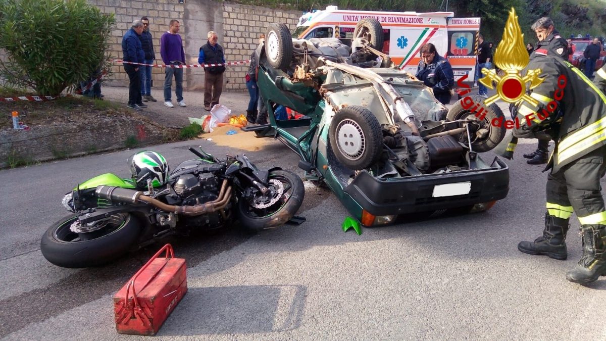 L’incidente (Foto: Vigili del fuoco)