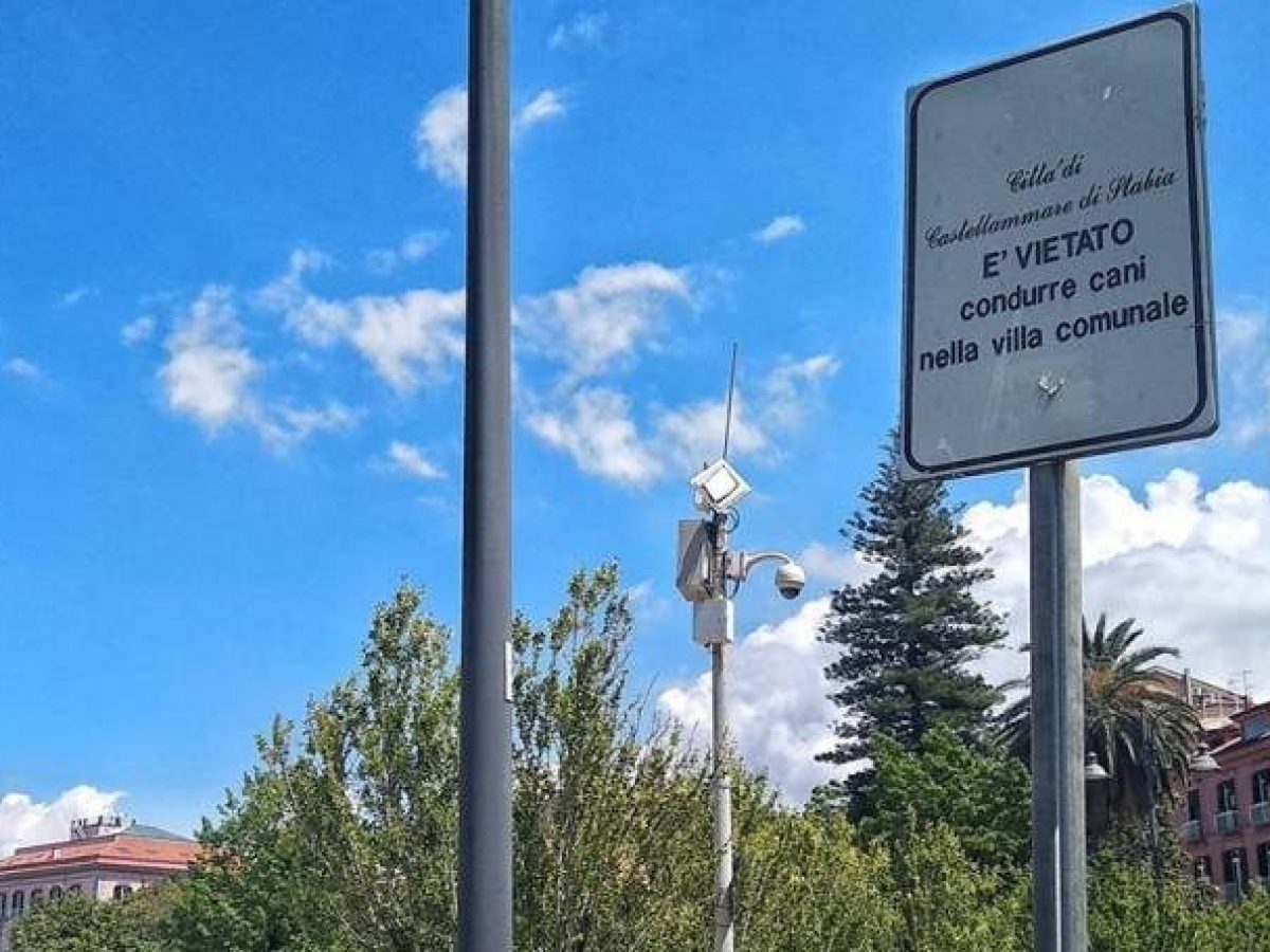 divieto di bicicletta in villa comunale