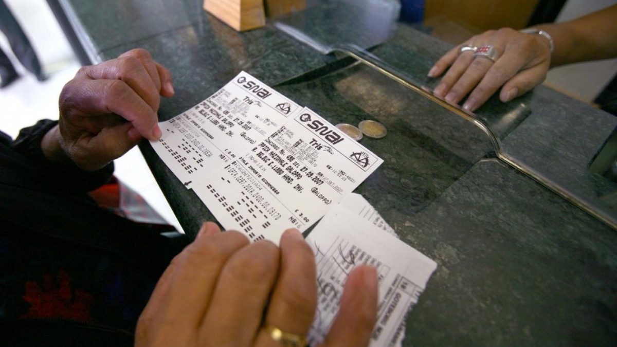 Scommesse sportive più forti della zona rossa e del Covid: 6 denunciati a  Castellammare