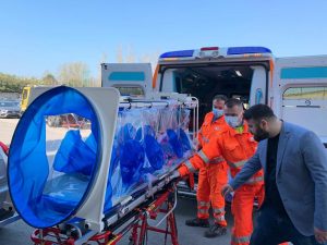 A Napoli barelle ad alto biocontenimento contro il Coronavirus sulle ambulanze del 118