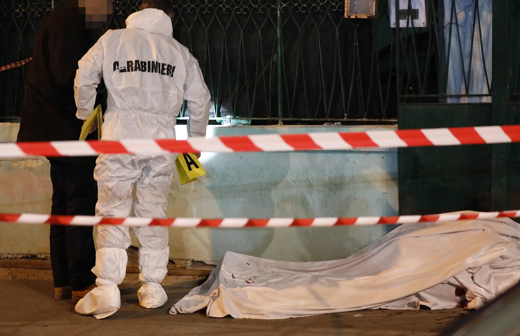 Napoli, omicidio nella notte a Ponticelli, figlio del boss ammazzato