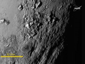 Su Plutone ci sono acqua e montagne, le prime immagini dalla sonda New Horizons