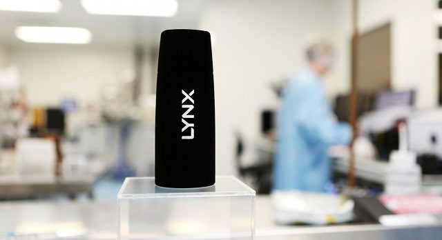 Il prototipo della confezione di un deodorante che di notte non trovereste mai
