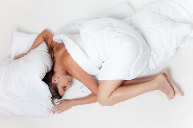 È una goduria, fa bene alla salute e non solo! Torniamo a dormire, è la giornata del sonno