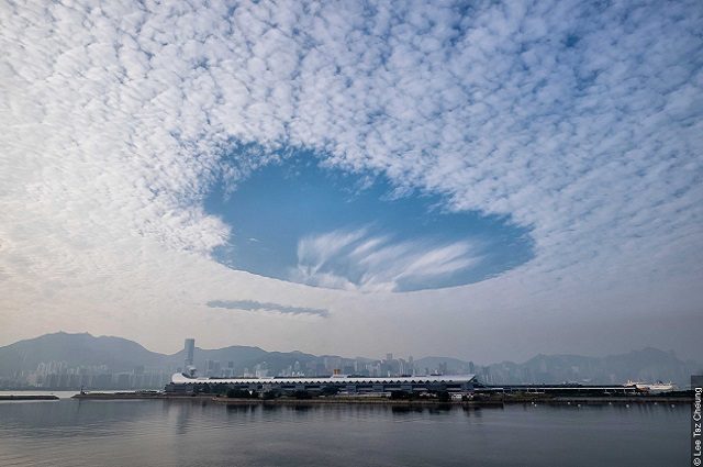 Cavum - Lee Cheung https://www.wmocloudatlas.org/clouds-supplementary-features-cavum.html