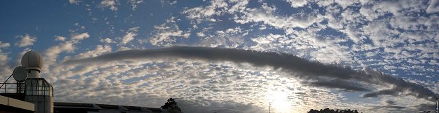 La nuova 'specie' volutus: credit Michael https://www.wmocloudatlas.org/clouds-species-volutus.html