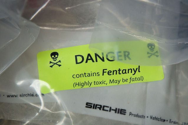 Fentanyl, l'analgesico più potente della morfina e dell'eroina: perché si usa come droga