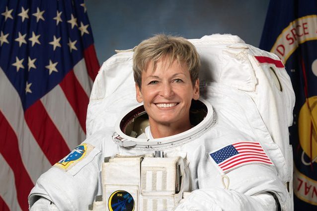 Peggy Whitson segna il record della NASA: l'astronauta ha vissuto nello spazio 534 giorni