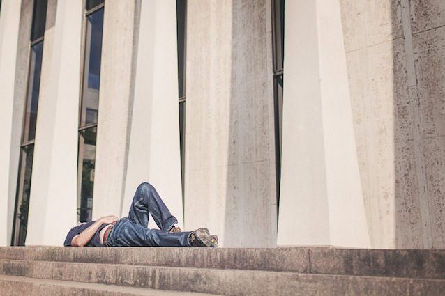 È ufficiale: la pigrizia è contagiosa. E non solo