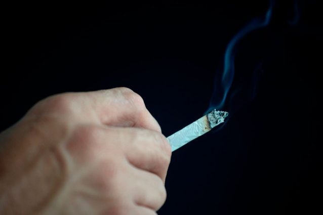 Alzare il prezzo delle sigarette per salvare migliaia di vite: quanto dovrebbero costare?