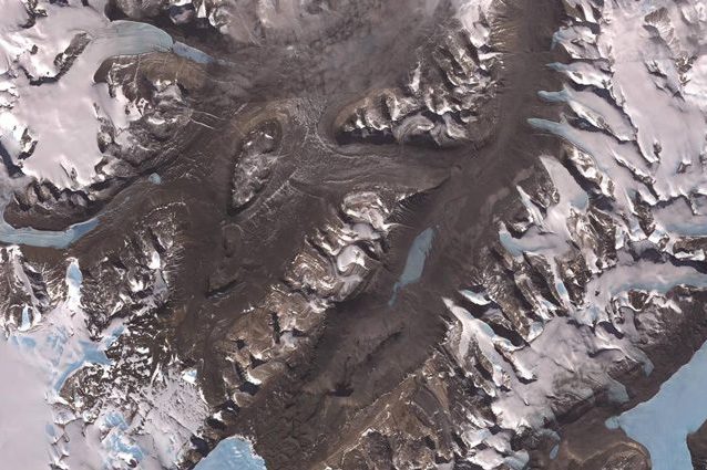 Il deserto più estremo della Terra si trova in Antartide, circondato da un mondo di ghiaccio