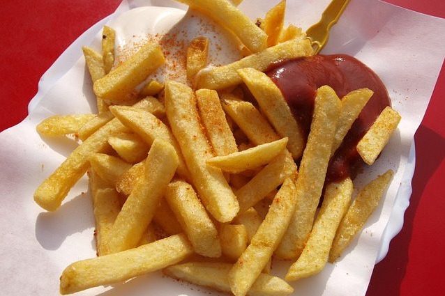 Patatine fritte due volte a settimane: mangiarle incrementa il rischio di morte