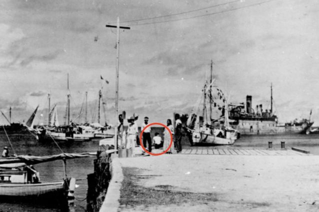 L’aviatrice Amelia Earhart viva dopo la scomparsa nel 1937? Lo dice una foto di 2 anni prima