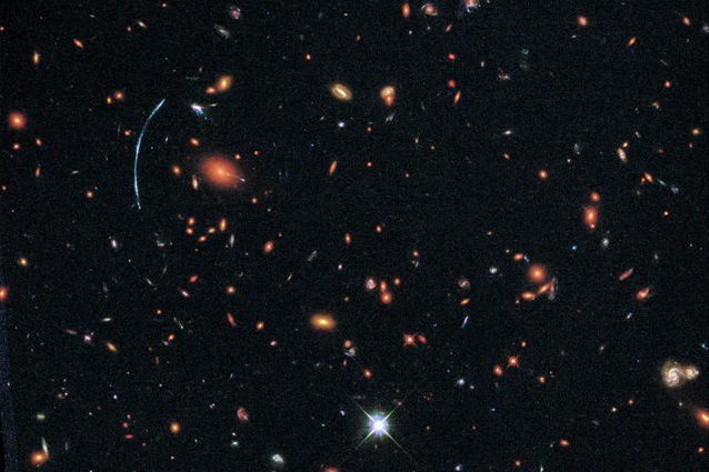 C'è una galassia nascosta ed 'esplosiva' lontana dalla Via Lattea: la scoperta di Hubble