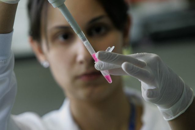 Vaccini anti cancro: contro il melanoma trattamenti 'su misura'