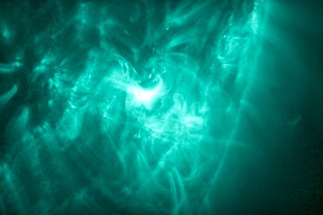 Eruzione solare fallita: le immagini spettacolari della NASA