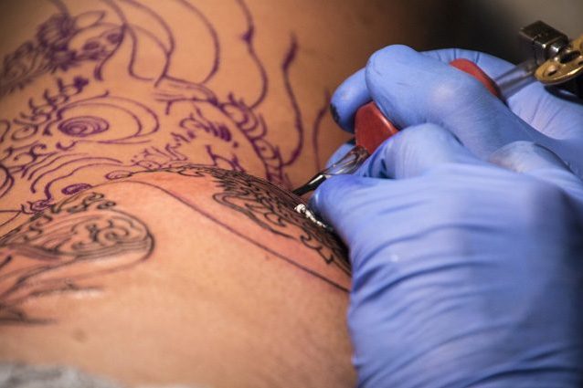 Salute, il tatuaggio al grafene ti dice come stai: ecco come funziona