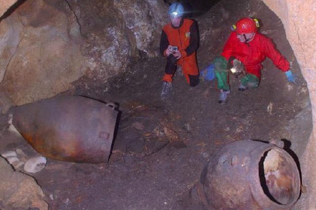Il più antico vino italiano scoperto in Sicilia: ha oltre seimila anni