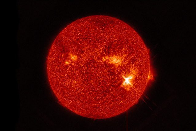 Tempeste solari stanno bersagliando la Terra: attenzione a interferenze radio e blackout