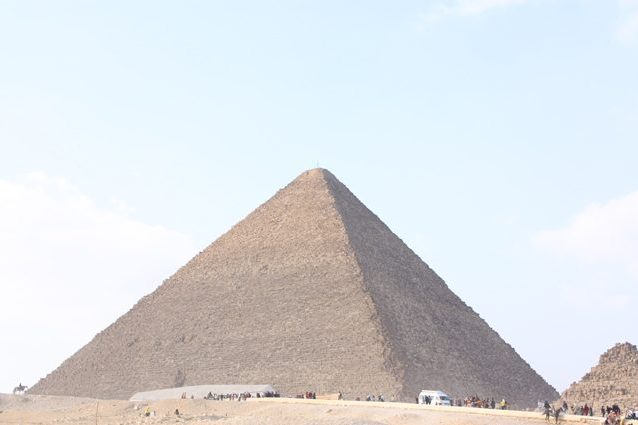 Piramide di Giza, svelato il mistero millenario della costruzione grazie a un papiro