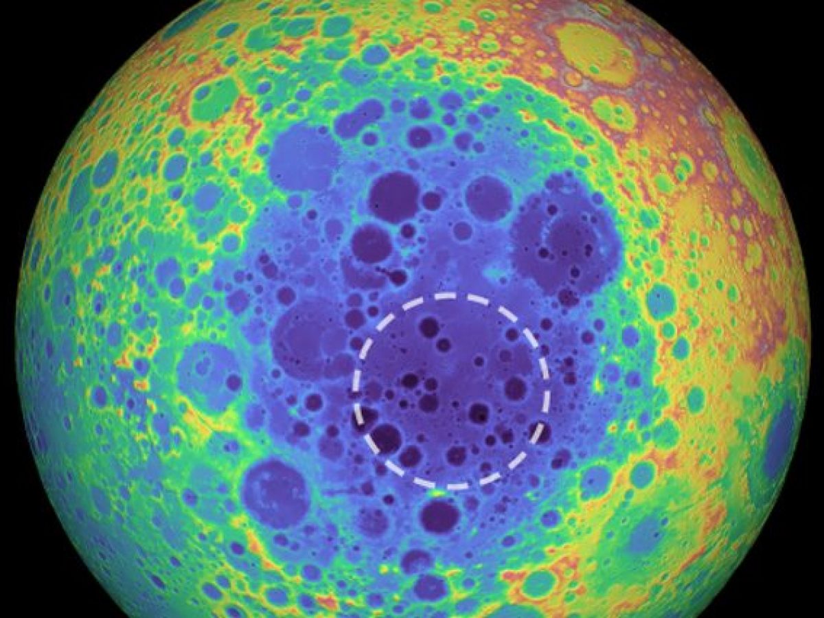 Gigantesca e misteriosa massa rilevata sotto un cratere della faccia nascosta della Luna Gigantesca e misteriosa massa rilevata sotto un cratere della faccia nascosta della Luna