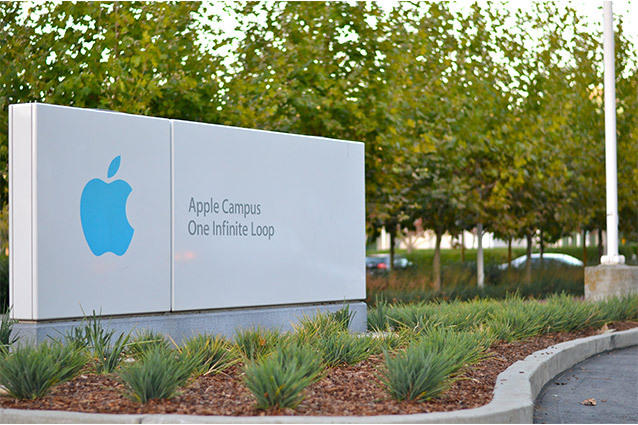 Apple, l'italiano Luca Maestri nel 2015 ha guadagnato più di Tim Cook