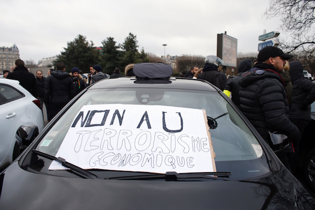 uber taxi proteste parigi