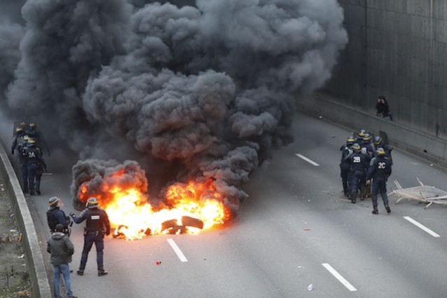 uber taxi proteste parigi