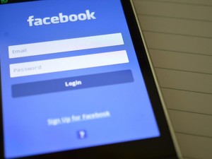 App di Facebook su smartphone