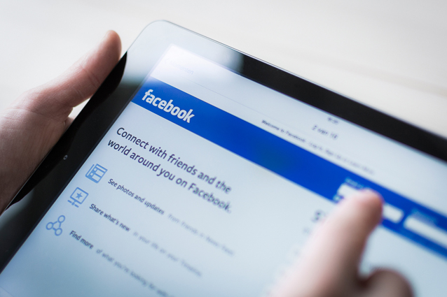 Facebook, Mark Zuckerberg celebra il decimo anniversario del News Feed