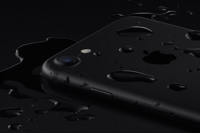 iphone-7-acqua