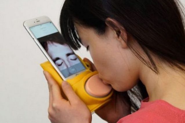 Kissenger, l'app per baciarsi a distanza