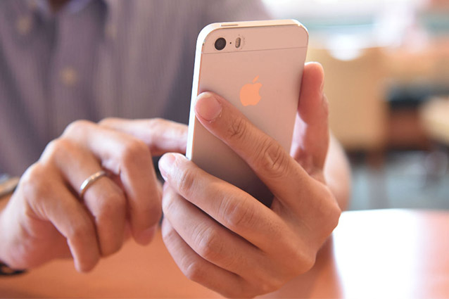 Censis: 3 su 4 gli italiani online, WhatsApp è l'app più usata