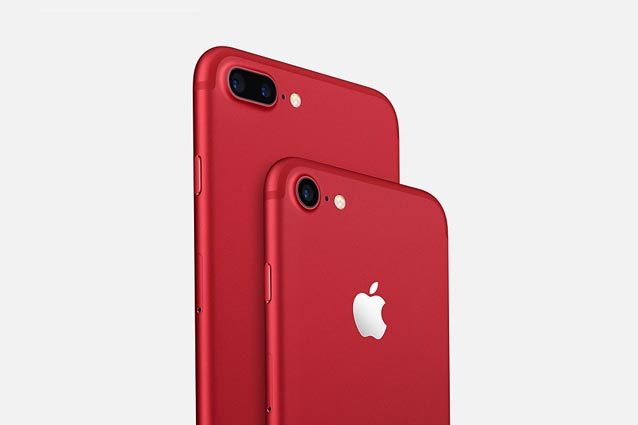 Apple annuncia l'iPhone 7 rosso (e un nuovo iPad)