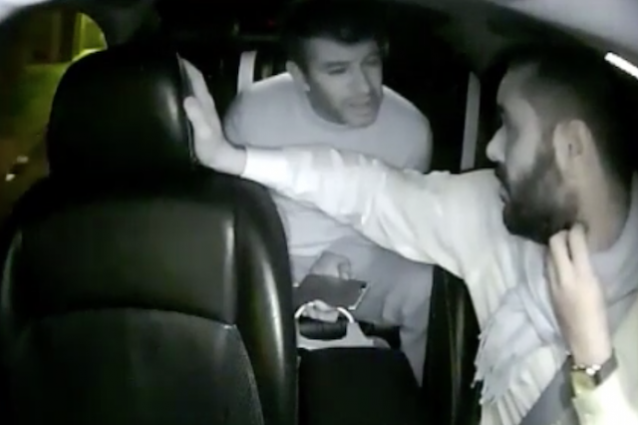 "Sono in bancarotta per causa tua": l'autista si sfoga con il CEO di Uber, lui se ne va