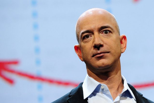 Jeff Bezos venderà un miliardo di azioni Amazon ogni anno per finanziare la sua azienda spaziale