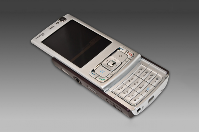 10 anni fa usciva il Nokia N95, il cellulare "schiacciato" dall'iPhone